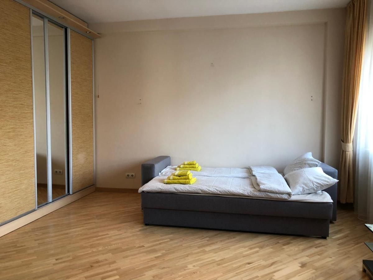 Апартаменты Studio for four 10min from Riga Old Town Рига-9